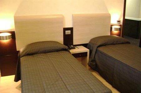 Eh Suites Rome Airport Euro House Hotels Fiumicino Exterior photo