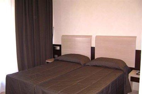 Eh Suites Rome Airport Euro House Hotels Fiumicino Exterior photo