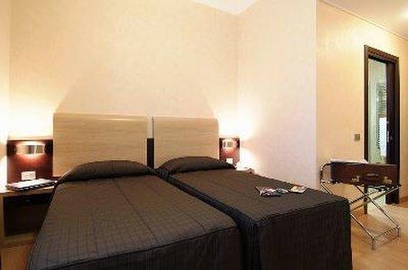 Eh Suites Rome Airport Euro House Hotels Fiumicino Exterior photo