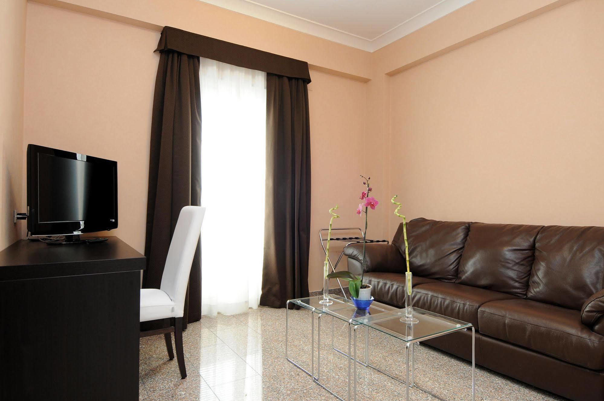 Eh Suites Rome Airport Euro House Hotels Fiumicino Exterior photo